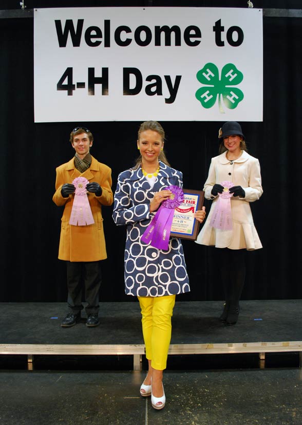 4h teen youth on 4-h welcome day fashion stage with awards