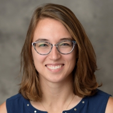 Cora Reinbolt Headshot