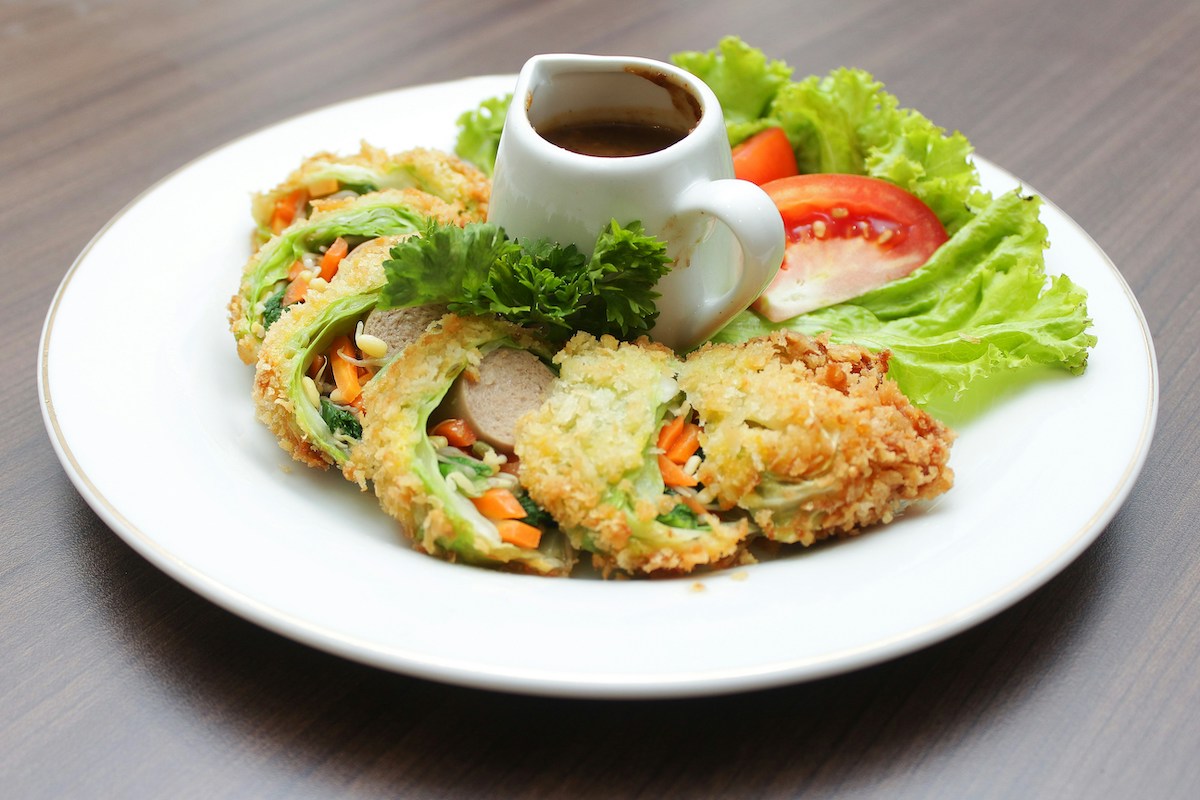 salad dressing dish