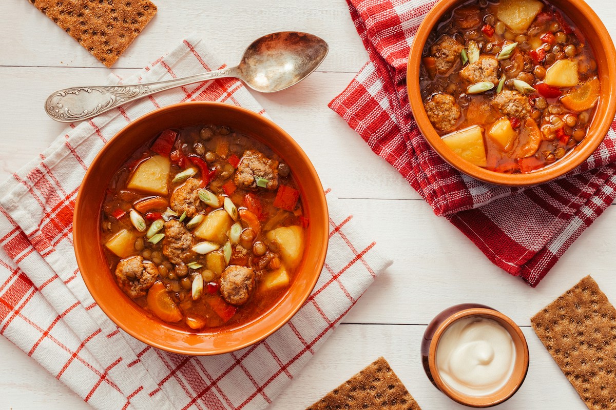 white beans soup plates