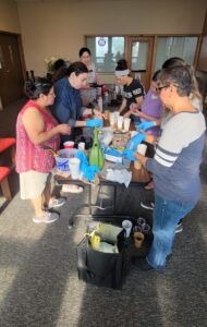 people in class cooking